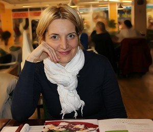 Renata Salátová (editorial 2016/02)